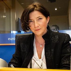 Karolina	Mojzesowicz